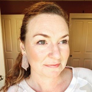 Meet your Posher, Michele